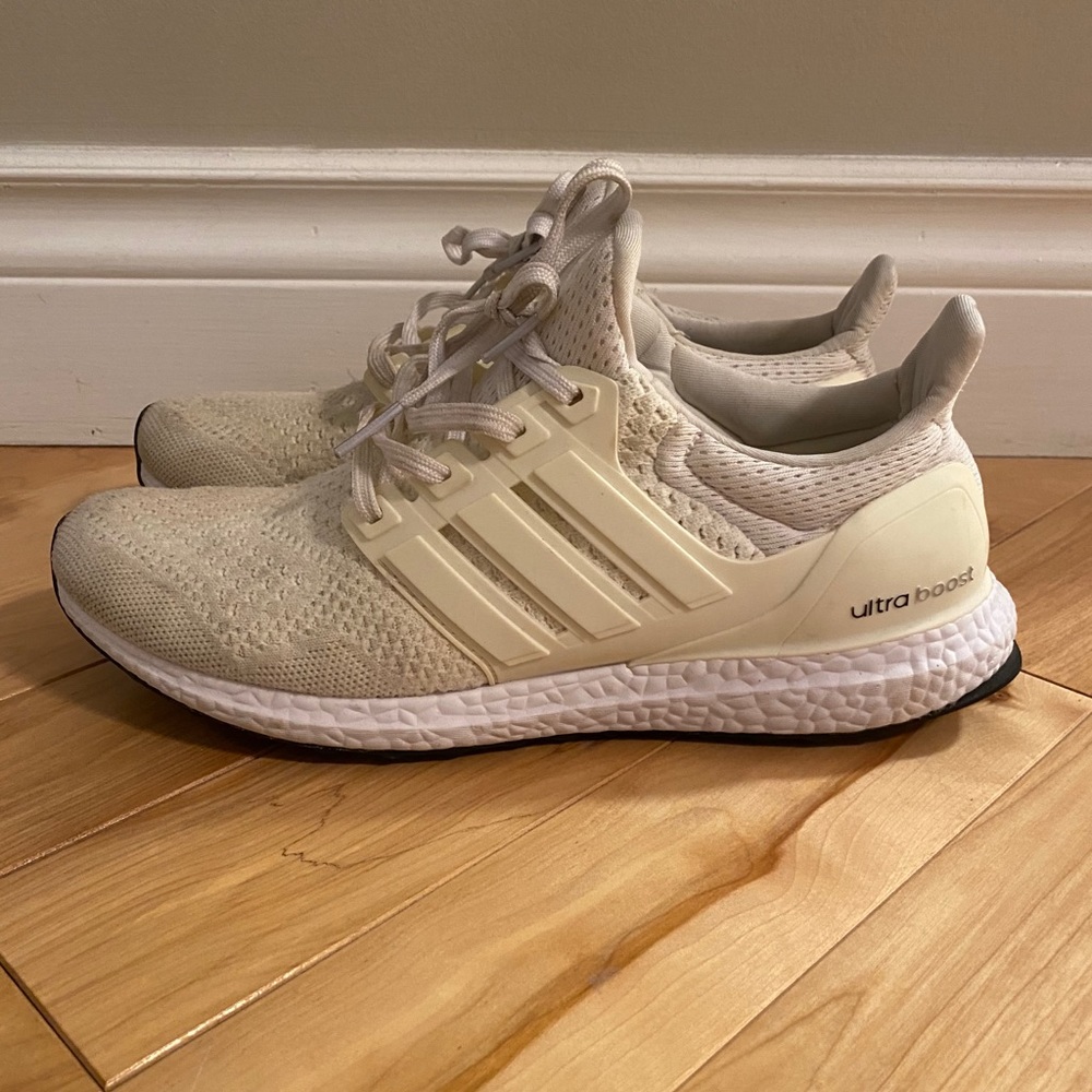 Adidas Triple White Ultra Boost - Picture 3 of 5